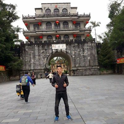 Gia dung cua khau