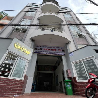 Ngọc Xưởng ví Trường Chinh