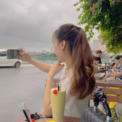 Lê Thị Quỳnh Ngân