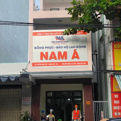Đồng phục Nam Á