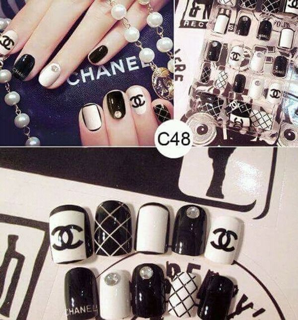 Móng tay úp-Móng úp thiết kế Chanel Nơ Ngọc Trai - tặng keo và dũa - Móng  giả | TheFaceHolic.com