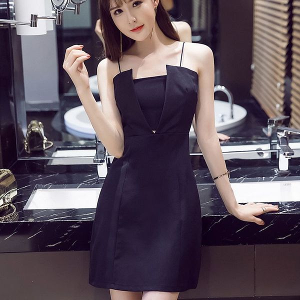Váy hai dây vải gấm đen tingoan GONE DRESS/BL - Đầm dáng xòe |  ThờiTrangNữ.vn
