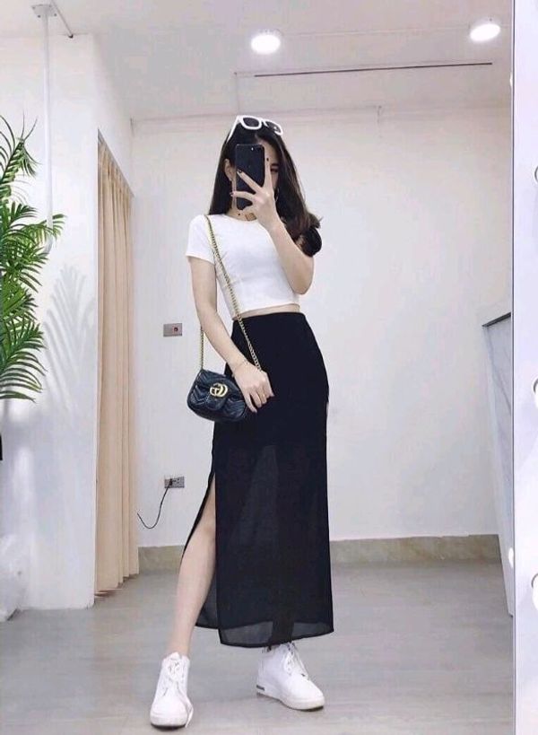 HÀNG SẴN) Chân váy voan MORAN xòe dài phối viền kẻ sọc đen style vintage  Hàn Quốc điệu đà nữ tính (hàng_mới_về) | Shopee Việt Nam