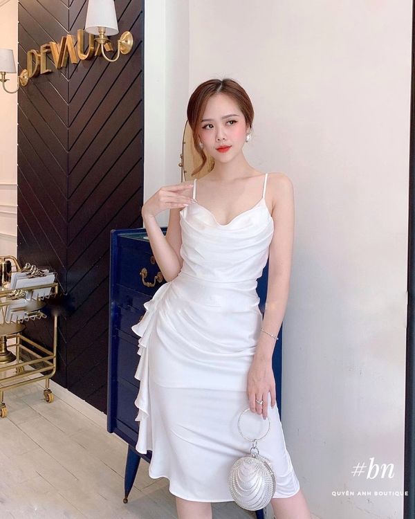 Váy maxi lụa satin 2 dây cổ đổ 5 màu | Shopee Việt Nam