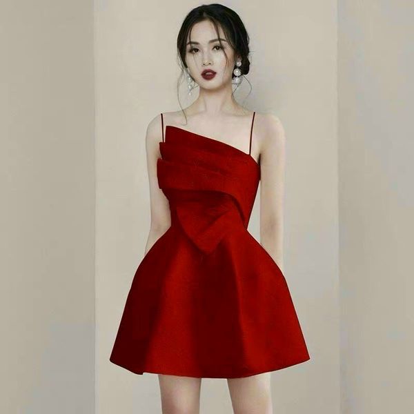 Đầm body đỏ 2 dây nhúng ngực  Bán sỉ thời trang mỹ phẩm