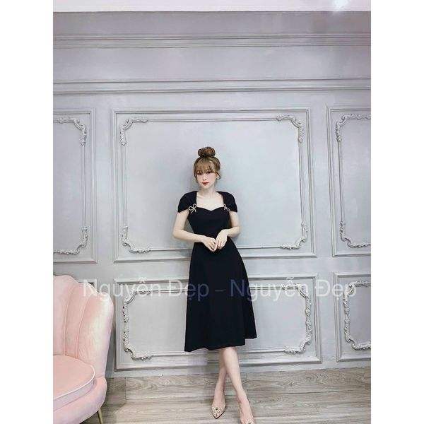Váy đen Cổ Trắng Dáng Dài giá rẻ Tháng 3,2024|BigGo Việt Nam