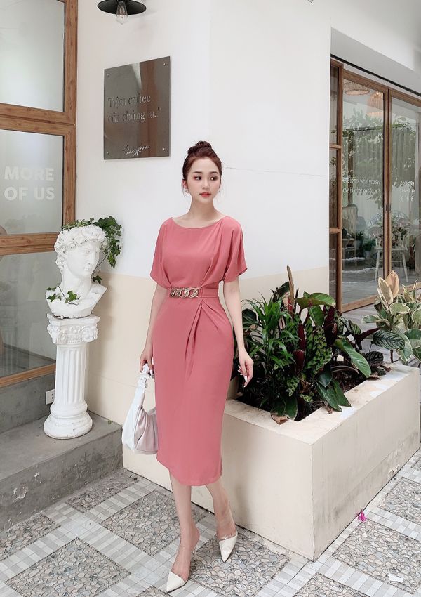 Bộ sưu tập những mẫu đầm lụa đẹp hiện đại và sang trọng  MARC