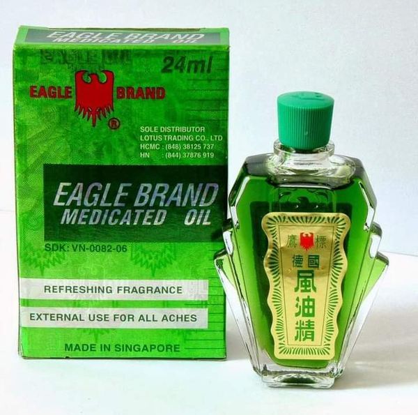 Dầu gió xanh (Mỹ ) hiệu Con Ó Eaglee Brand Medicated Oil 24ml giá