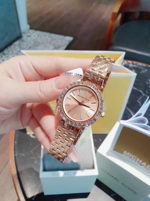 ĐỒNG HỒ MICHAEL KORS DARCI OMBRE CAO CẤP HOT giá sỉ, giá bán buôn - Thị  Trường Sỉ