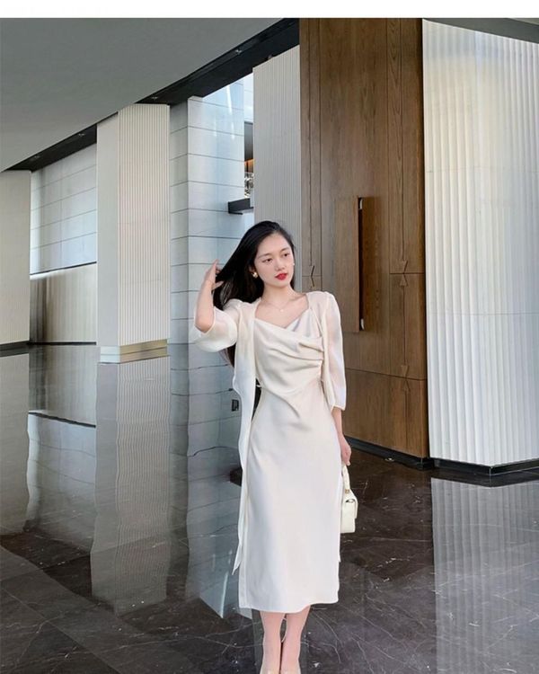 Đầm lụa 2 dây cổ đổ Luala có tăng đơ điều chỉnh dáng dài qua gối váy chất  liệu satin mềm mịn xẻ tà phong cách Hàn Quốc  Lazadavn