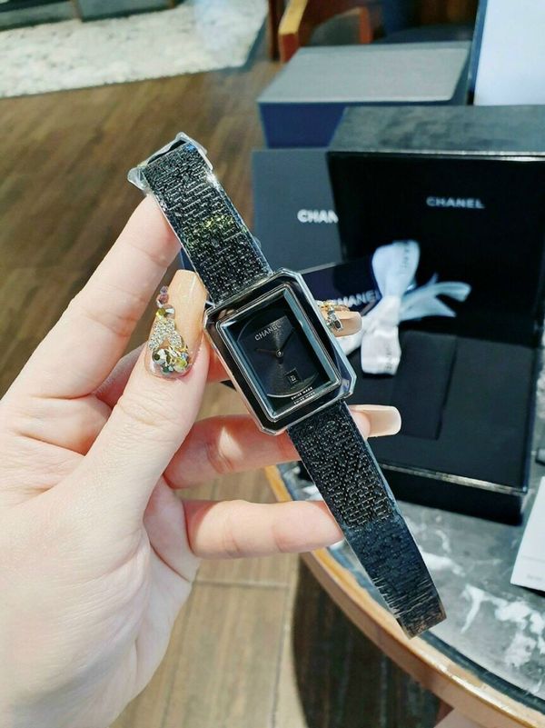 Đồng hồ Chanel Boyfriend Black Dial Ladies Watch