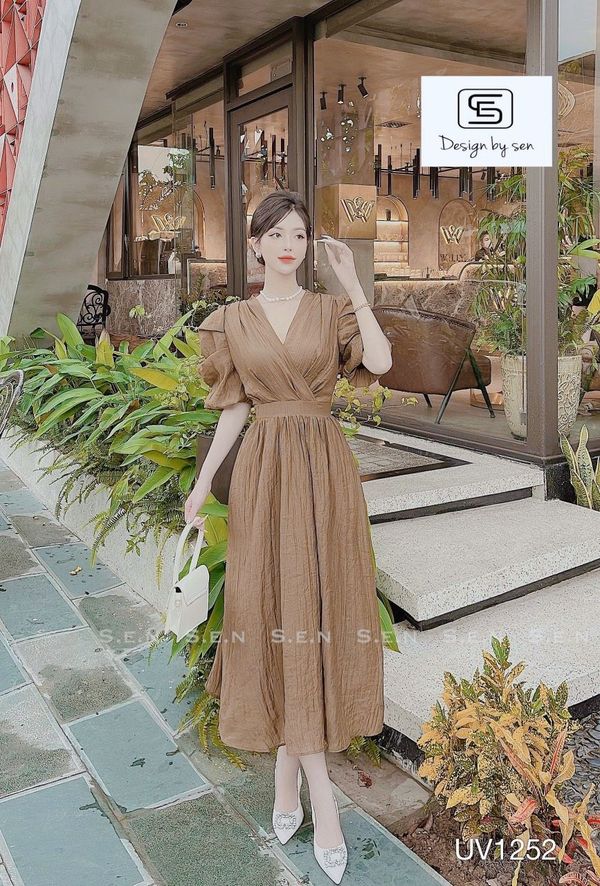 Váy Xòe Đen Phối Tay Bồng V153 - Modish And Chic