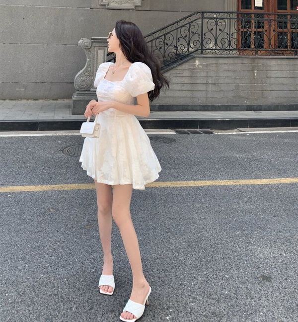 Váy poplin tay bồng - Màu trắng/Hoa - Ladies | H&M VN
