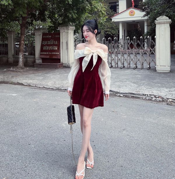 Váy trễ vai tay bồng bèo chun ôm dáng / Đầm ôm body tay bồng cực tôn dáng |  Shopee Việt Nam
