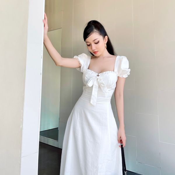 Dương Tử xúng xính trong bộ váy cưới bồng bềnh xinh như công chúa
