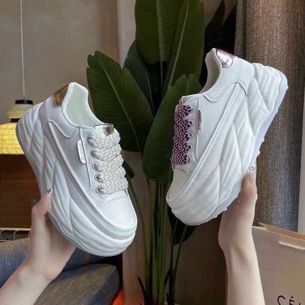 Giày Thể Thao Sneaker Thời Trang Nữ Quảng Châu mẫu mới 2023 giá sỉ, giá bán  buôn - Thị Trường Sỉ