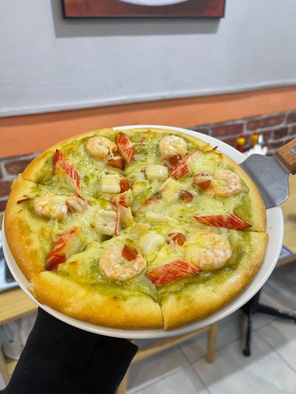 Pizza Hải Sản Pesto Xanh Trong Các Sự Kiện Và Buổi Tiệc