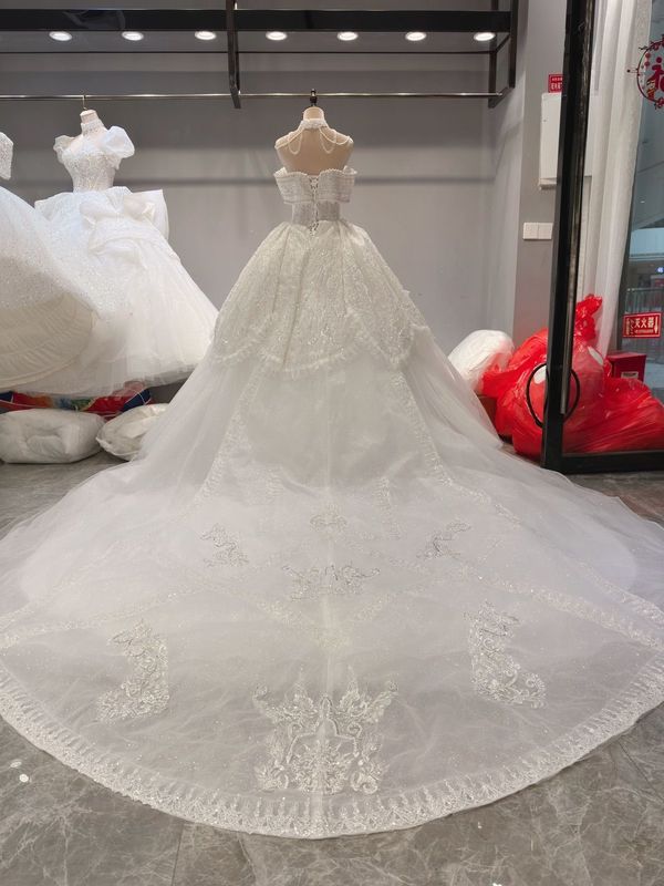 50 mẫu áo cưới đẹp xu hướng 2023 - Tài Lộc Wedding