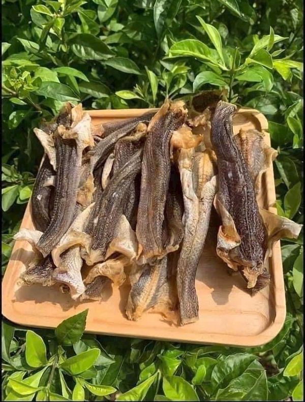 KHÔ CÁ LÓC ĐỒNG CỬNG NGUYÊN CON LOẠI NGON 500G - WINNIE HOUSE KHÔ CÁ LÓC ĐỒNG CỬNG NGUYÊN CON LOẠI NGON 500G - WINNIE HOUSE