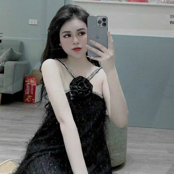 ĐẦM NỮ ĐÍNH HOA VẢI LÔNG MỀM MỊN CÓ LÓT - AUSA HOUSE ĐẦM NỮ ĐÍNH HOA VẢI LÔNG MỀM MỊN CÓ LÓT - AUSA HOUSE