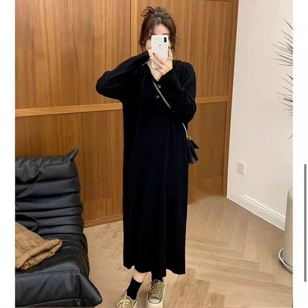 ĐẦM NỮ SUÔNG NỈ TĂM LEN TAY DÀI CÓ MŨ FORM RỘNG - AUSA HOUSE ĐẦM NỮ SUÔNG NỈ TĂM LEN TAY DÀI CÓ MŨ FORM RỘNG - AUSA HOUSE