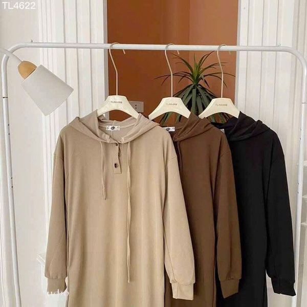ĐẦM NỮ SUÔNG NỈ TĂM LEN TAY DÀI CÓ MŨ FORM RỘNG - AUSA HOUSE ĐẦM NỮ SUÔNG NỈ TĂM LEN TAY DÀI CÓ MŨ FORM RỘNG - AUSA HOUSE