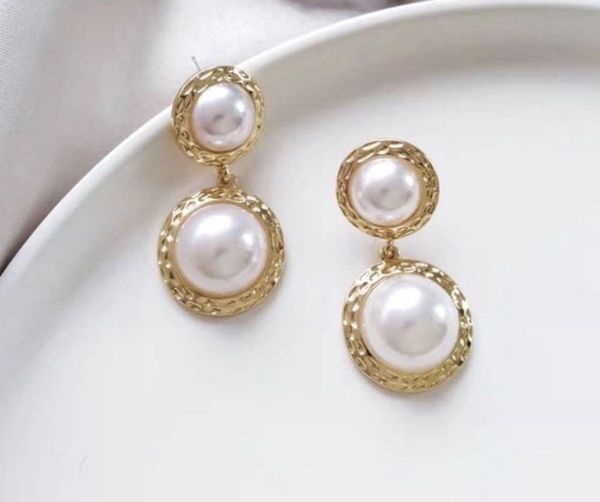 Bông Tai Nữ Gắn Ngọc Trai Nhân Tạo Kiểu Hàn Quốc Xinh Xắn Bông Tai Nữ Gắn Ngọc Trai Nhân Tạo Kiểu Hàn Quốc Xinh Xắn
