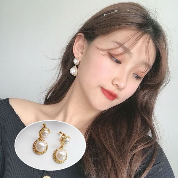 Bông Tai Nữ Gắn Ngọc Trai Nhân Tạo Kiểu Hàn Quốc Xinh Xắn Bông Tai Nữ Gắn Ngọc Trai Nhân Tạo Kiểu Hàn Quốc Xinh Xắn