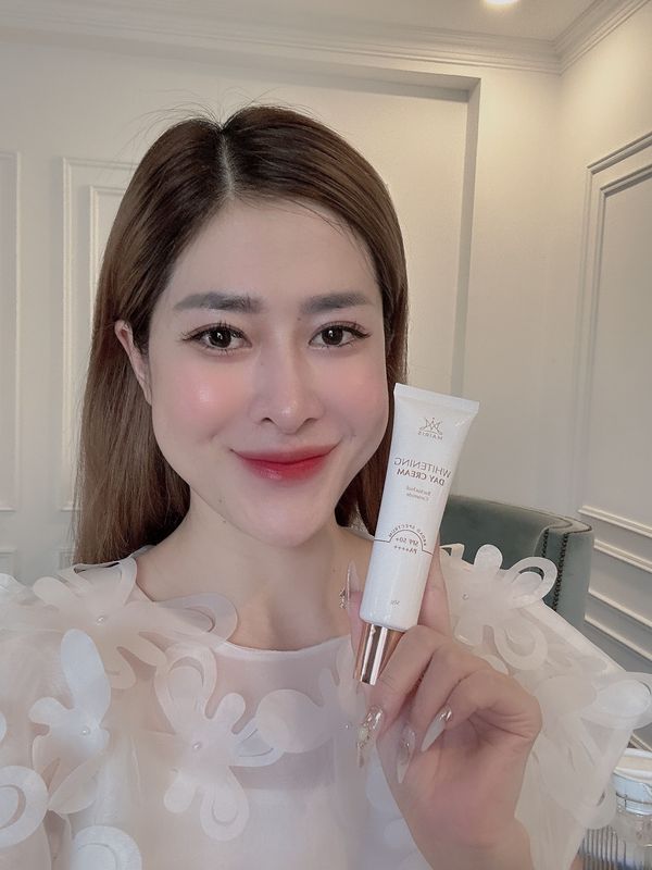 Kem ngày Whitening Day Cream - MAIRIS Kem ngày Whitening Day Cream - MAIRIS