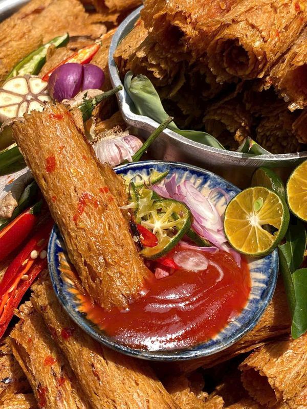 MỰC CÁN TOMYUM SẤY GIÒN, ĂN LÀ GHIỀN 250G - WINNIE HOUSE MỰC CÁN TOMYUM SẤY GIÒN, ĂN LÀ GHIỀN 250G - WINNIE HOUSE