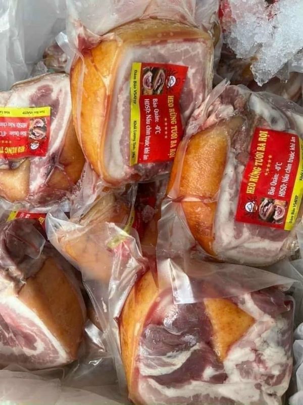 Heo rừng cuộn lai tươi ba rọi túi 1kg giá sỉ, giá bán buôn - Thị Trường Sỉ