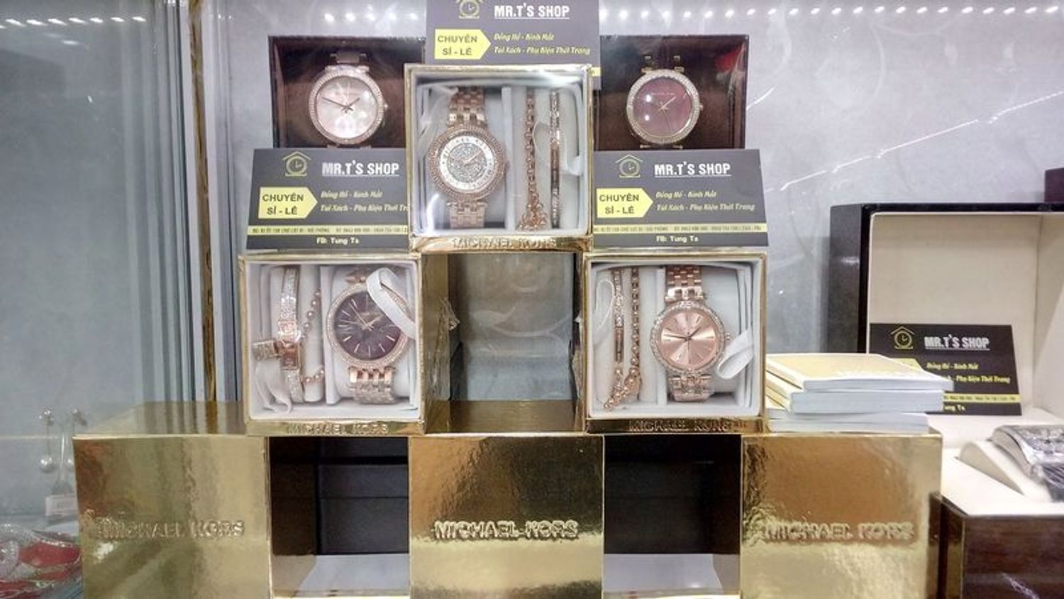 Sỉ Đồng hồ - Kính mắt - Túi xách - Phụ kiện thời trang