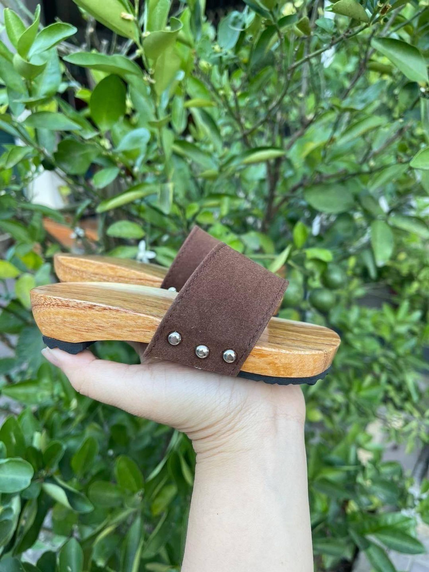 Guốc gỗ guốc mộc 